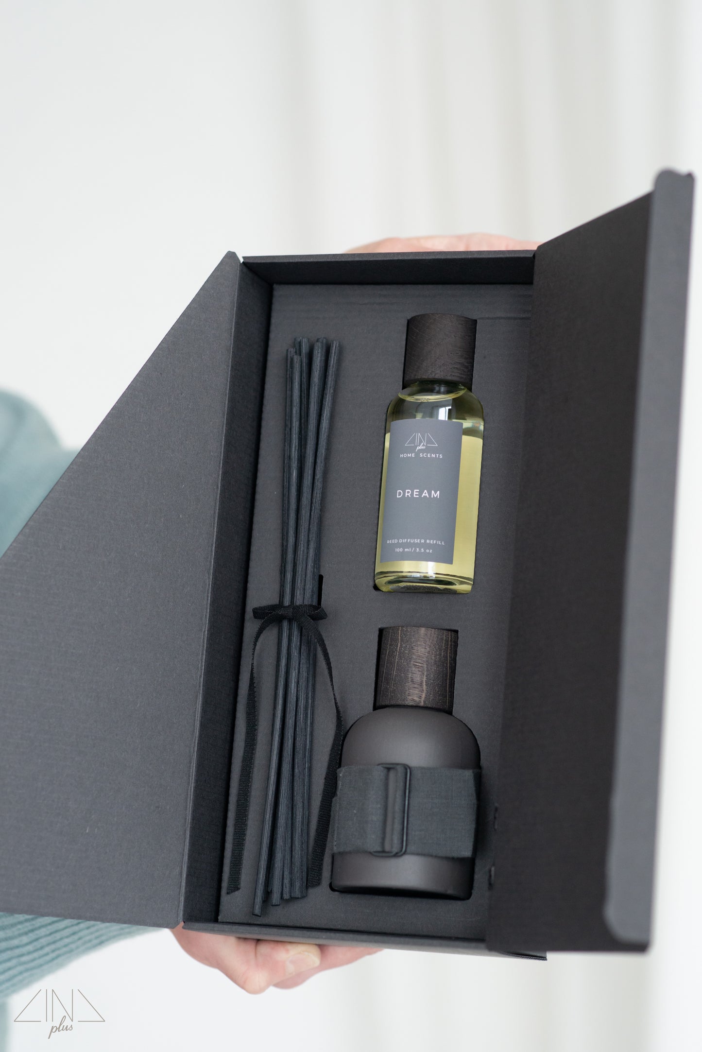 Black Reed Diffuser