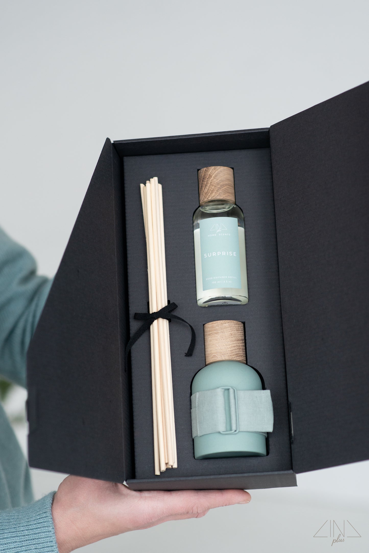 Greenish Reed Diffuser