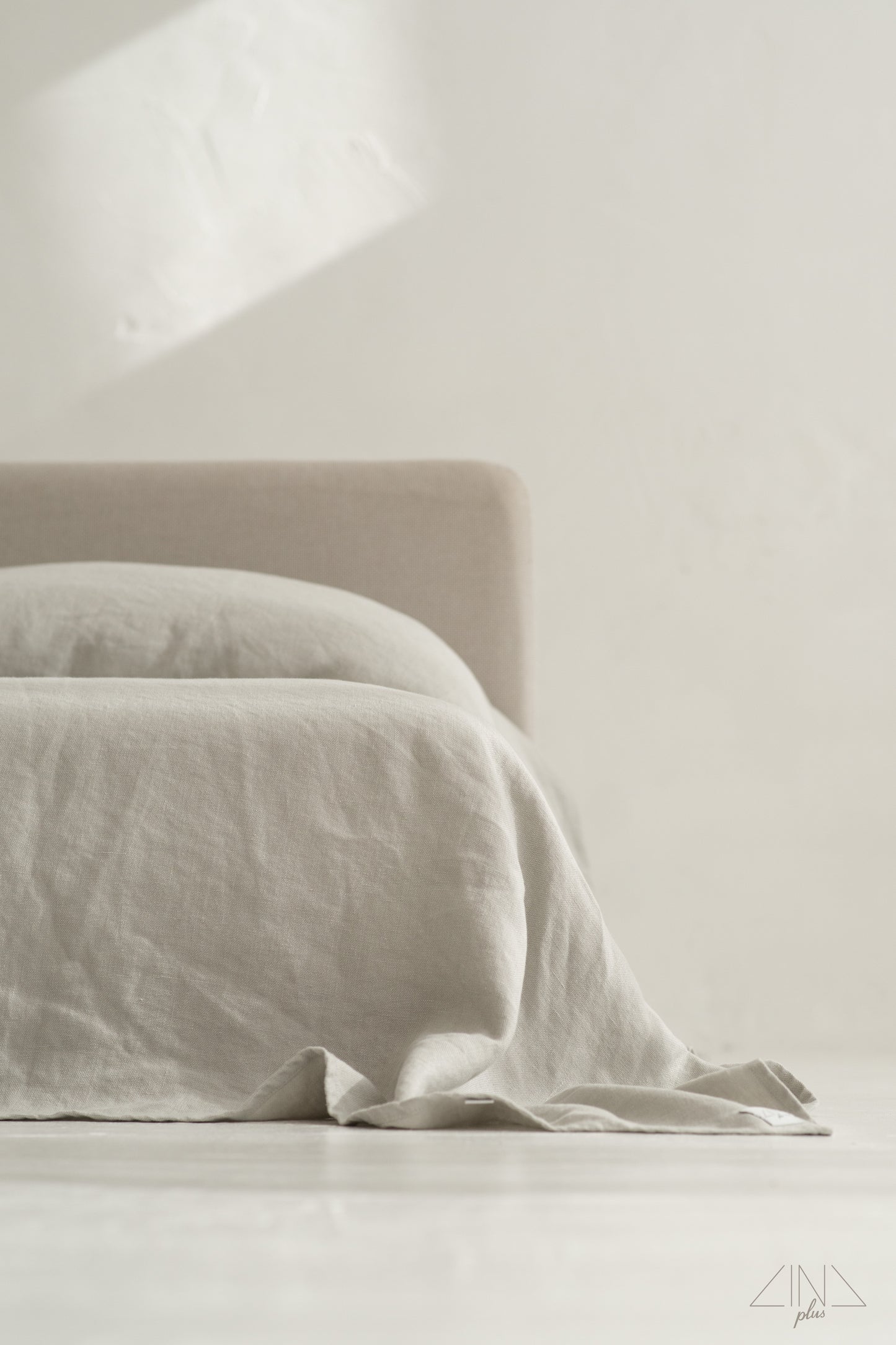Oversized Linen Bedspread CANAPO