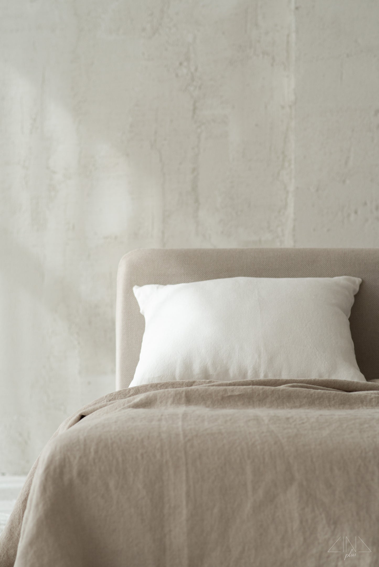 Heavy-Weight Linen Pillowcase