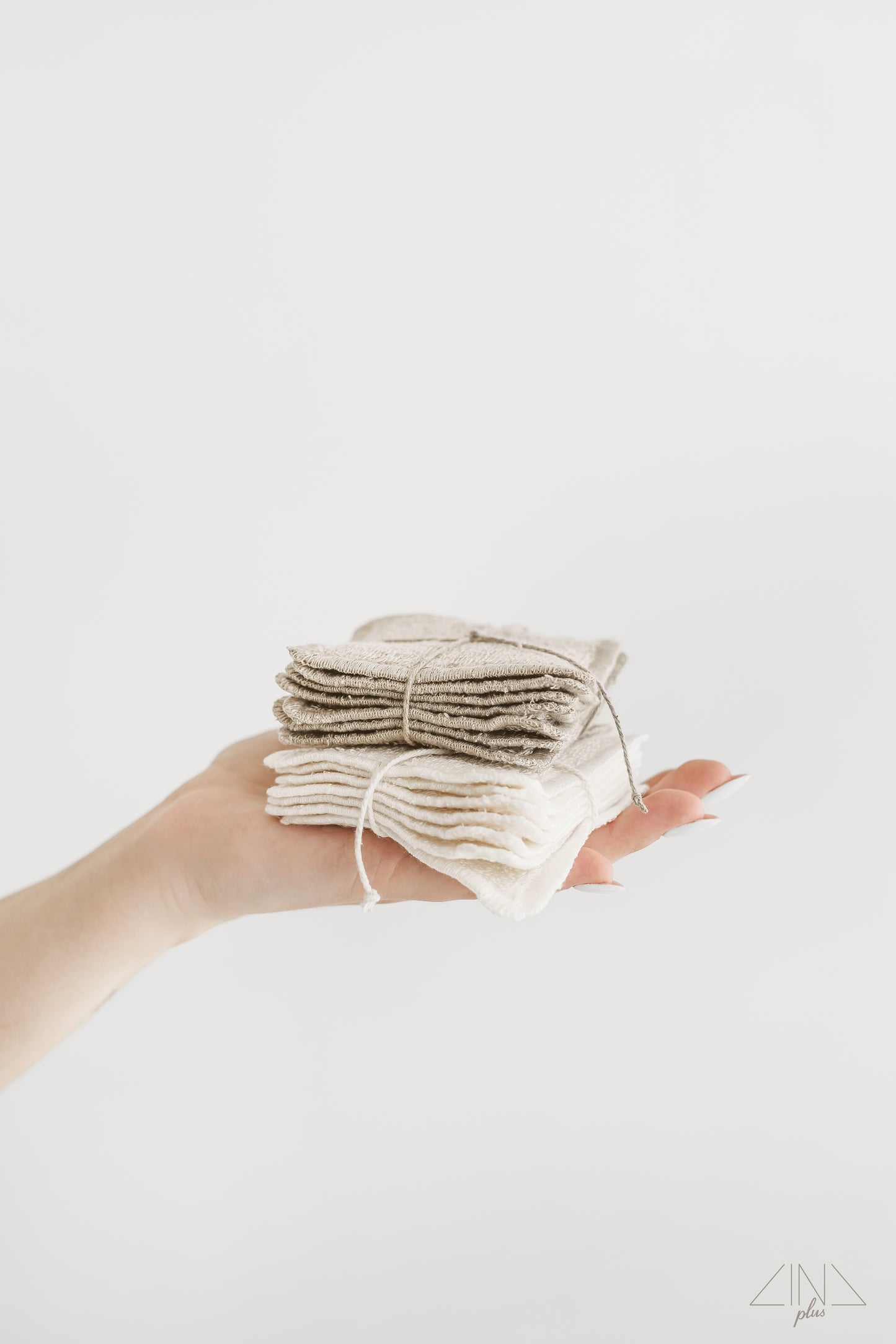 Linen Make-Up Pads