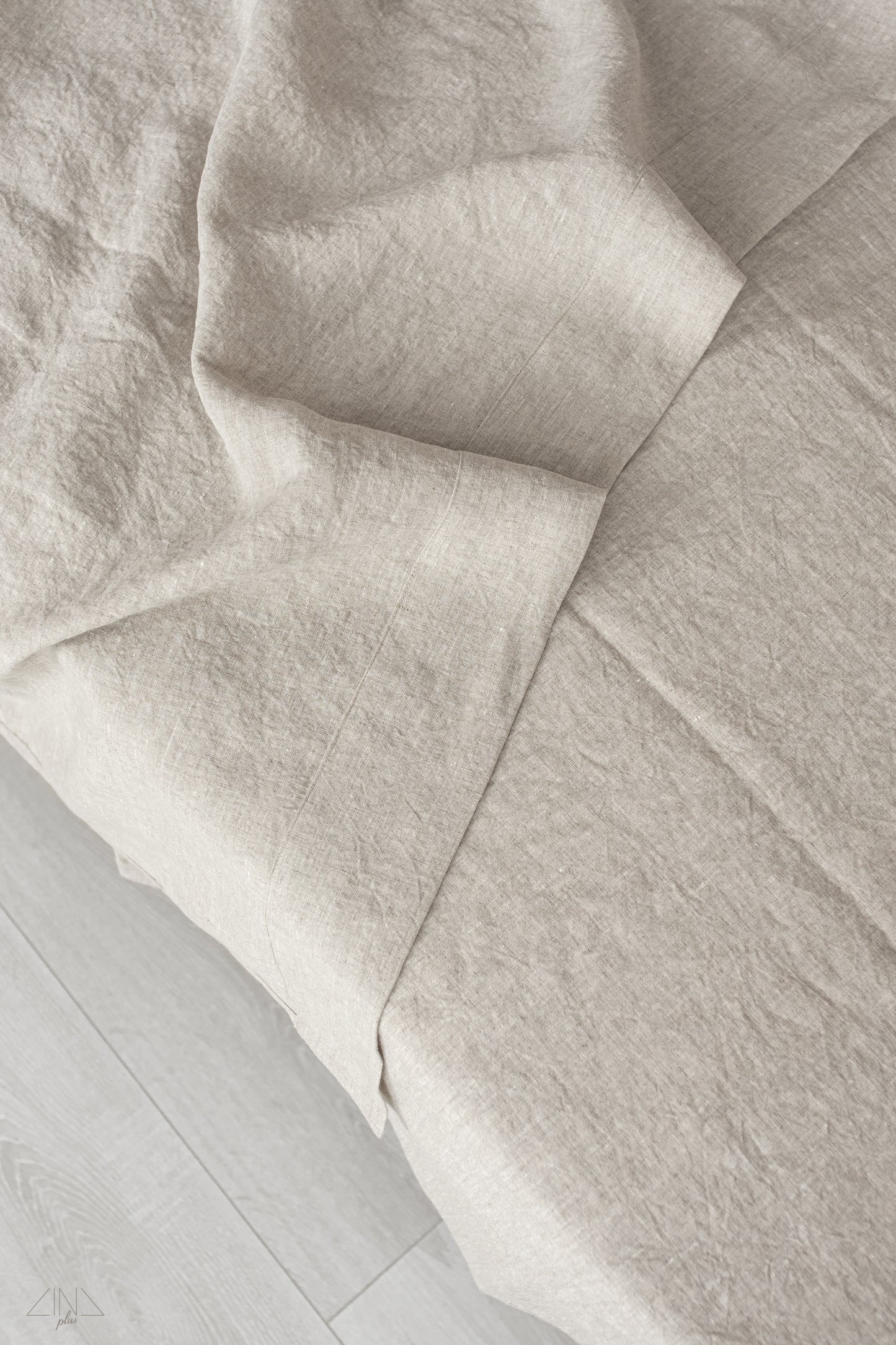 Medium Weight Linen Top Sheet in color Oatmeal.