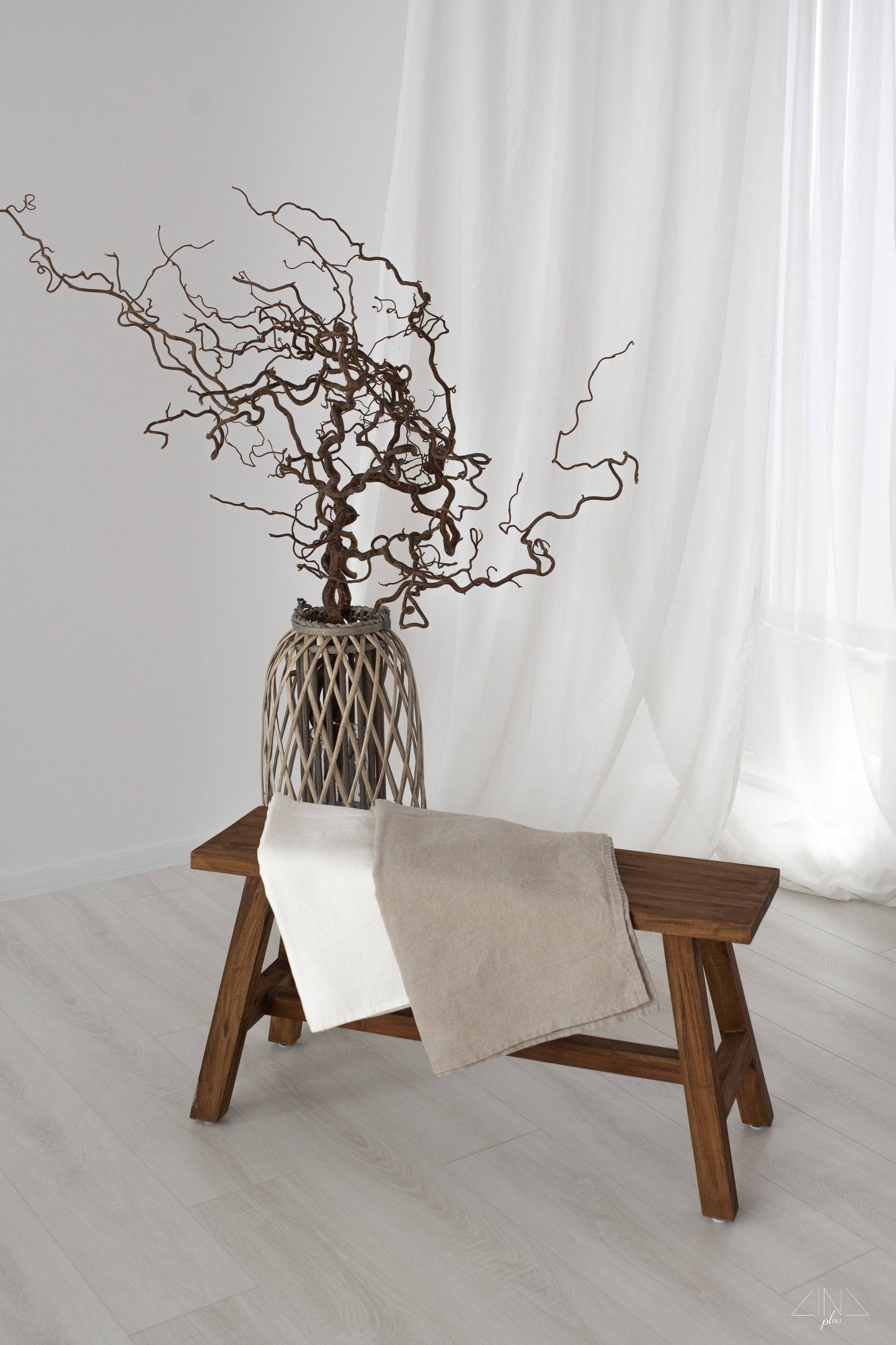 SIMPLIN Linen Throw