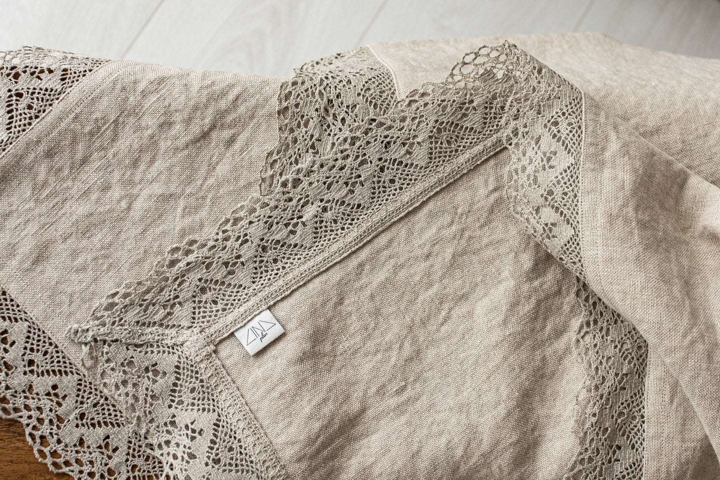 TRIMLEA Super Heavy Linen Throw in NEUTRAL