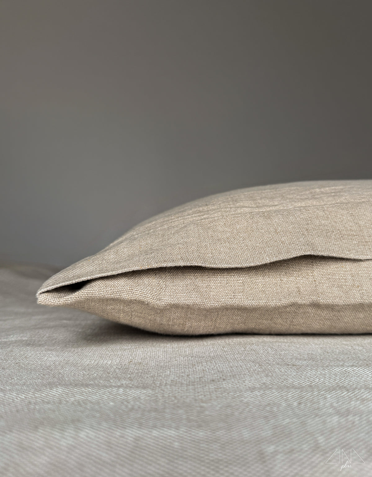 LINOTELA Super-Heavy Linen Pillowcase