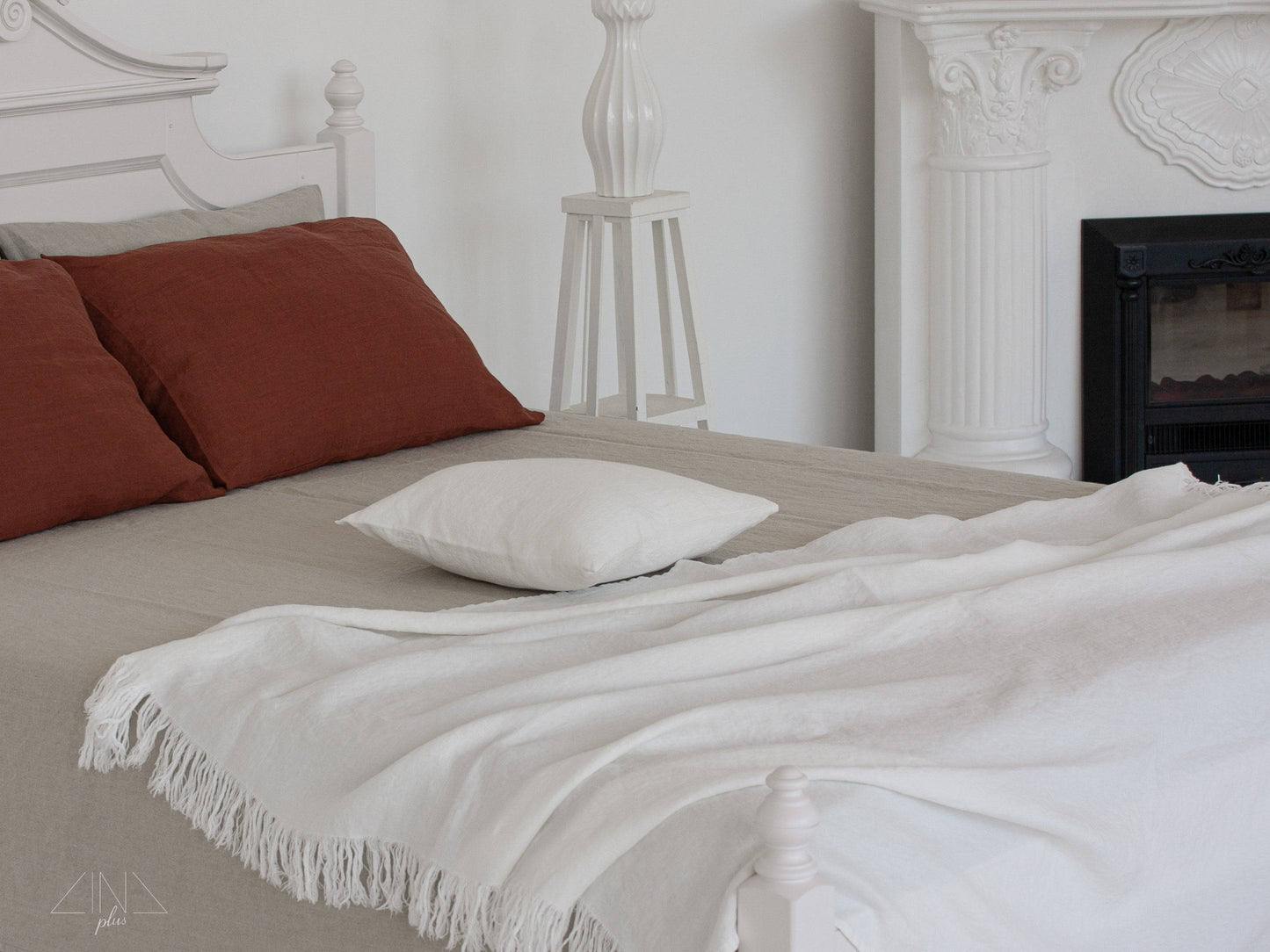 White Linen Throw with Fringes CANAPO