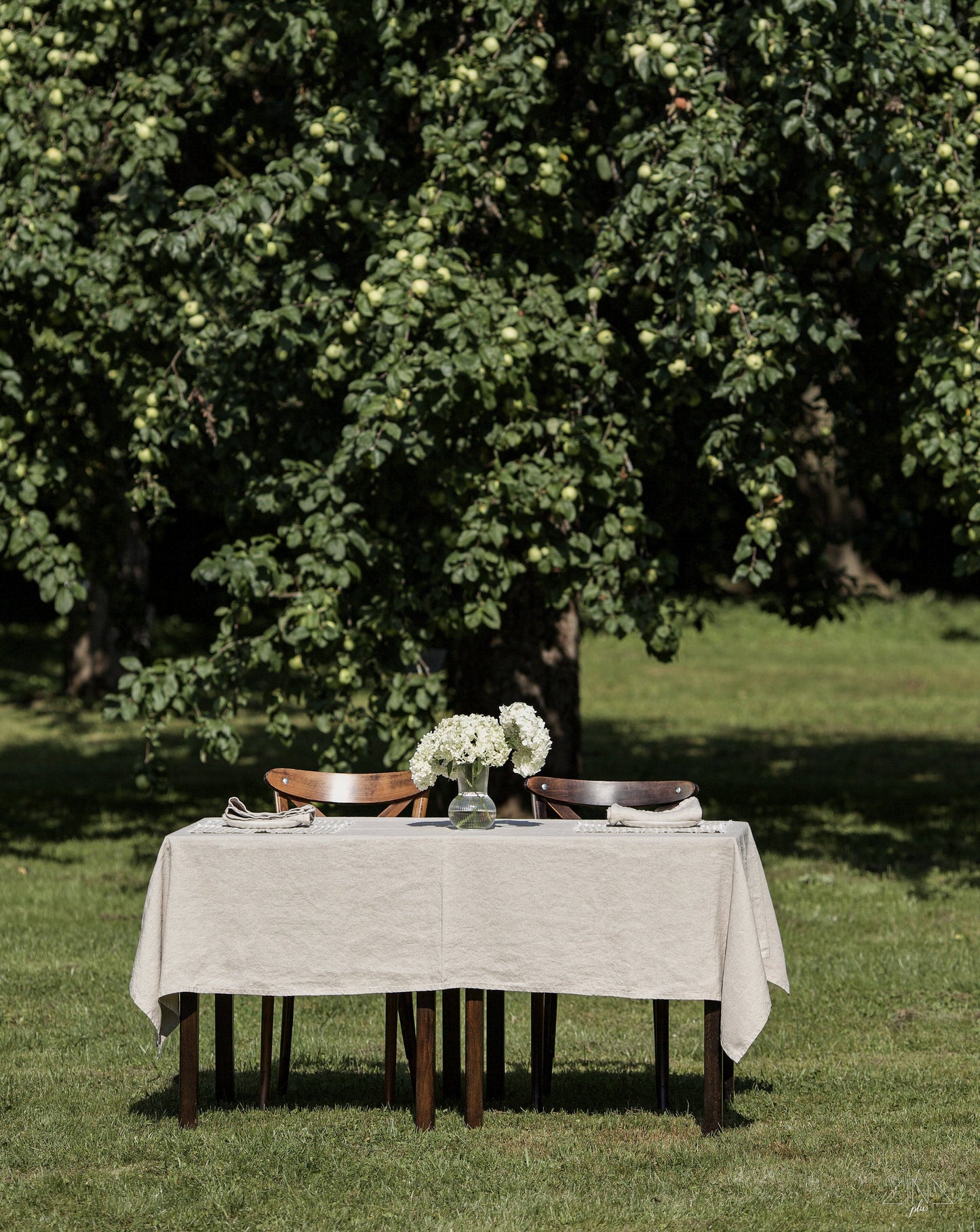 Heavy Linen Tablecloth in NEUTRAL