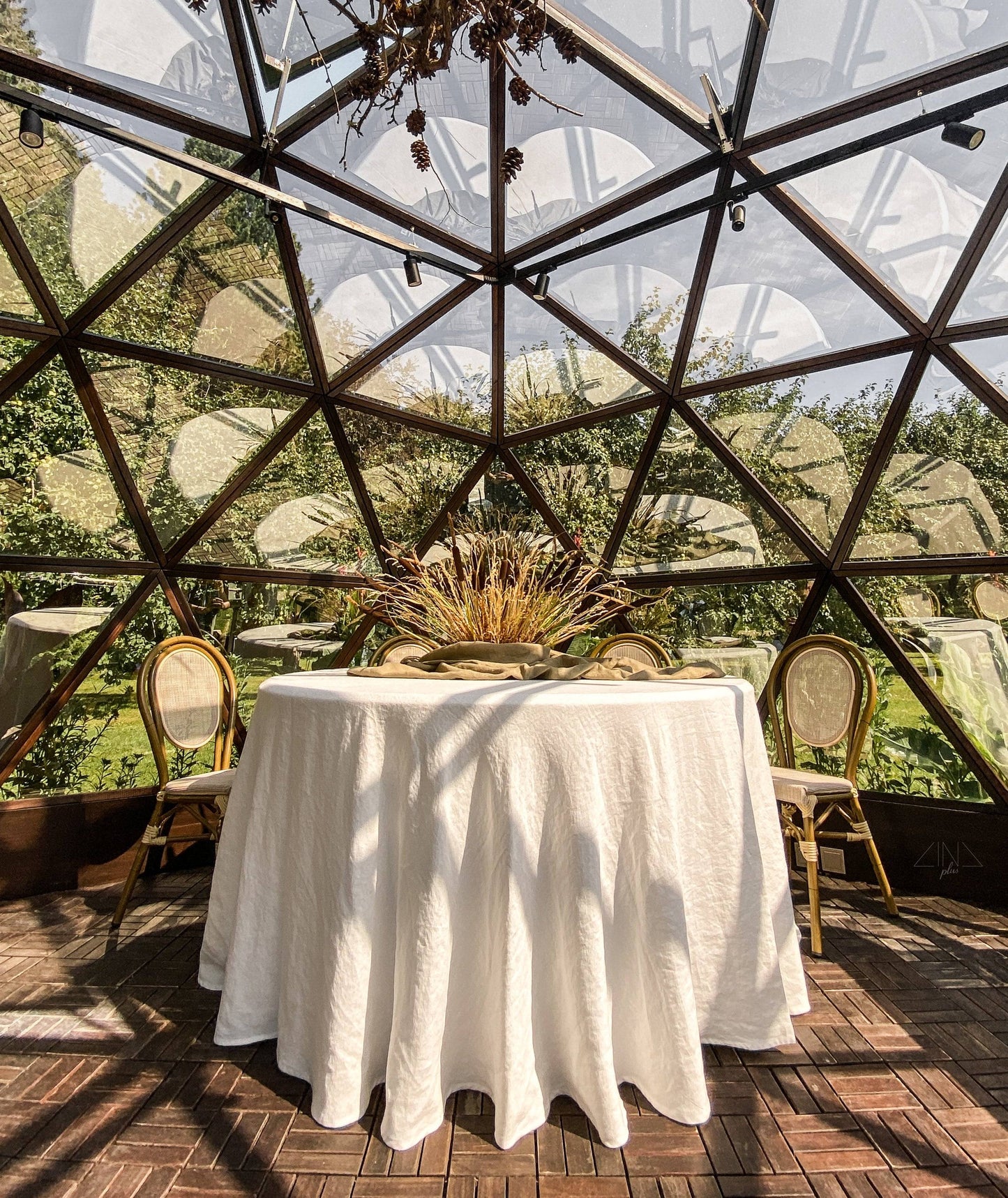 Round Heavy Linen Tablecloth in NEUTRAL