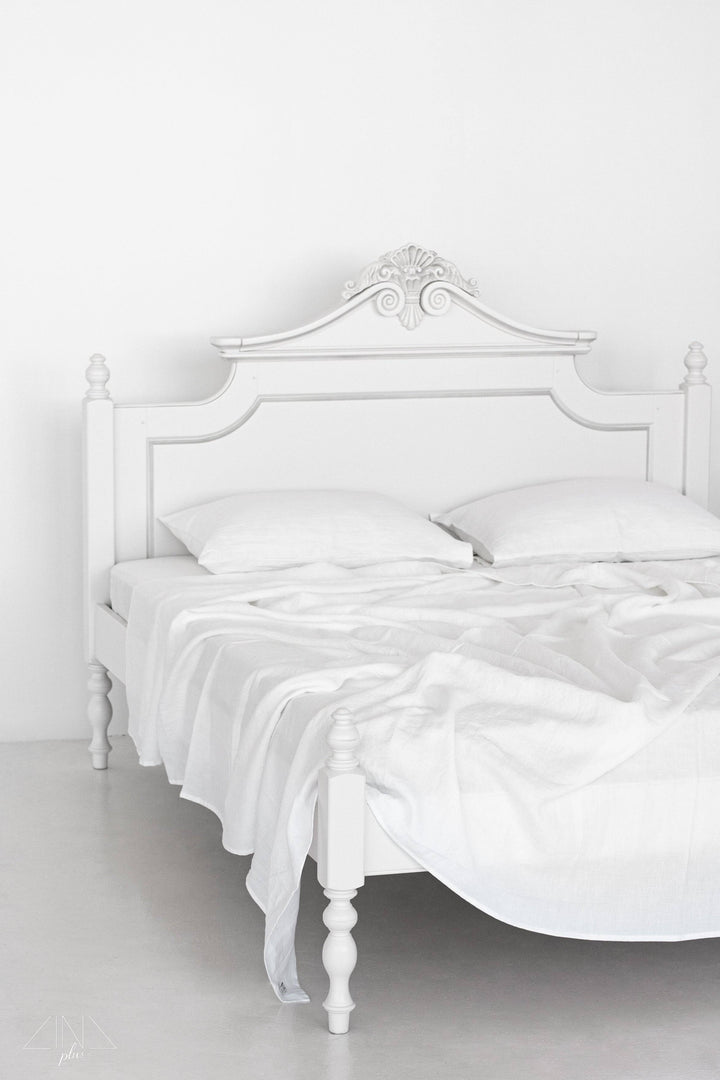 Linen Bedding with Ruffles
